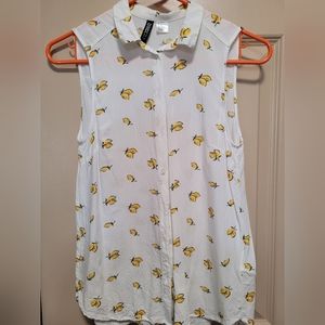 H&M Botton Front Lemon Print Sleeveless Top
